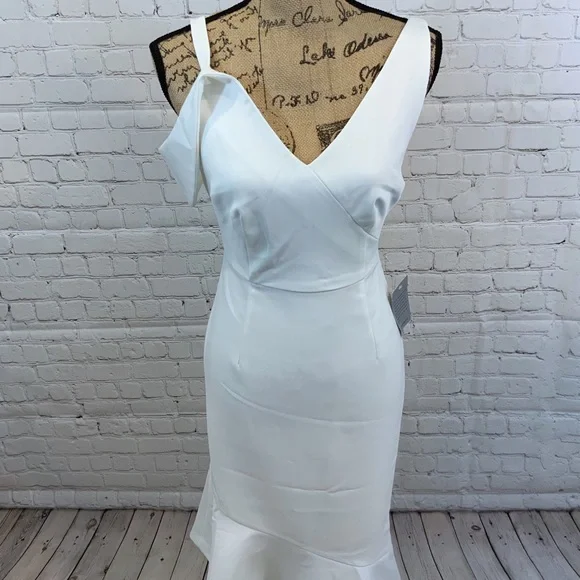 🆕Chelsea28 White Asymmetrical Cocktail Dress SZ 0 - Picture 4 of 8